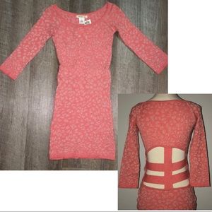 NWT Arden B 3/4 length sleeve shimmery Bodycon open back mini dress